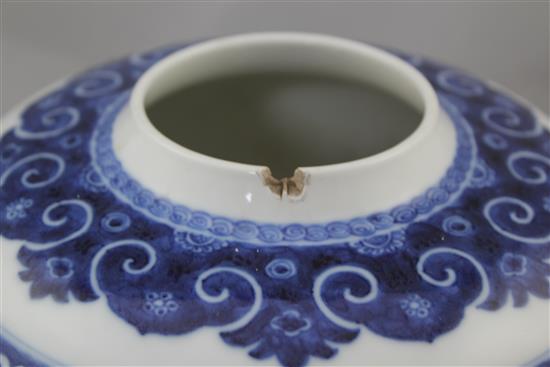 A Chinese blue and white Ming style baluster vase, late 19th/early 20th century, 16cm, some damage